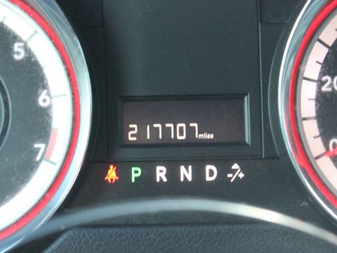 Used 2014 Dodge Grand Caravan SXT image 8