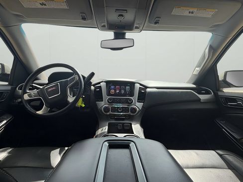 Used 2017 GMC Yukon SLE w/ SLE Value Package RWD image 10