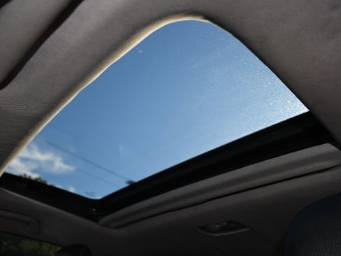 Used 2015 Honda Accord EX-L image 7