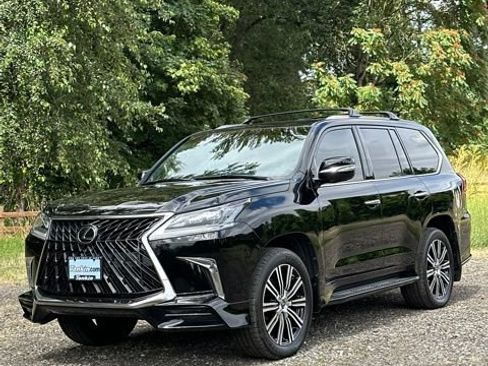 Used 2020 Lexus LX 570 4WD w/ Sport Package image 4