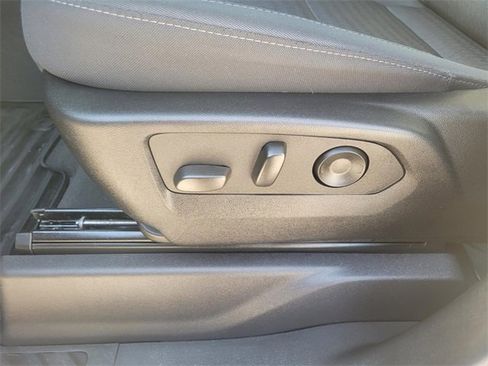 Used 2025 Chevrolet Silverado 2500 Custom w/ Custom Value Package image 21