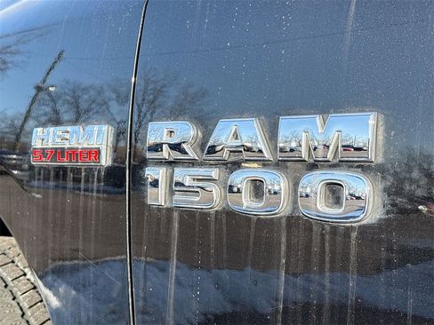 Used 2018 RAM 1500 Express w/ Express Value Package image 8