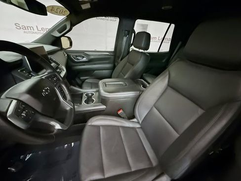 Used 2024 Chevrolet Tahoe Z71 w/ Luxury Package AWD/4WD image 24