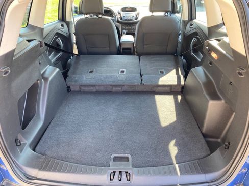 Used 2017 Ford Escape S FWD image 21