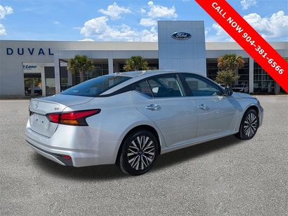 Used 2024 Nissan Altima 2.5 SV