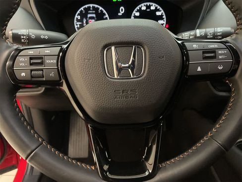 Used 2025 Honda HR-V Sport image 10