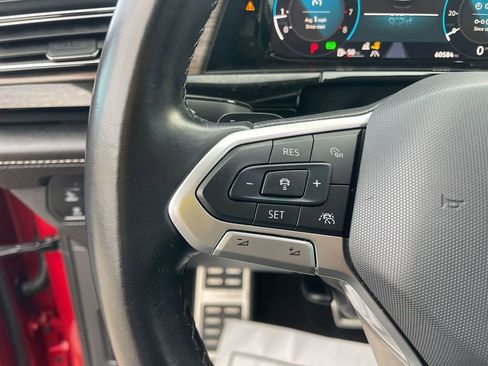 Used 2024 Volkswagen Atlas SEL Premium R-Line image 16