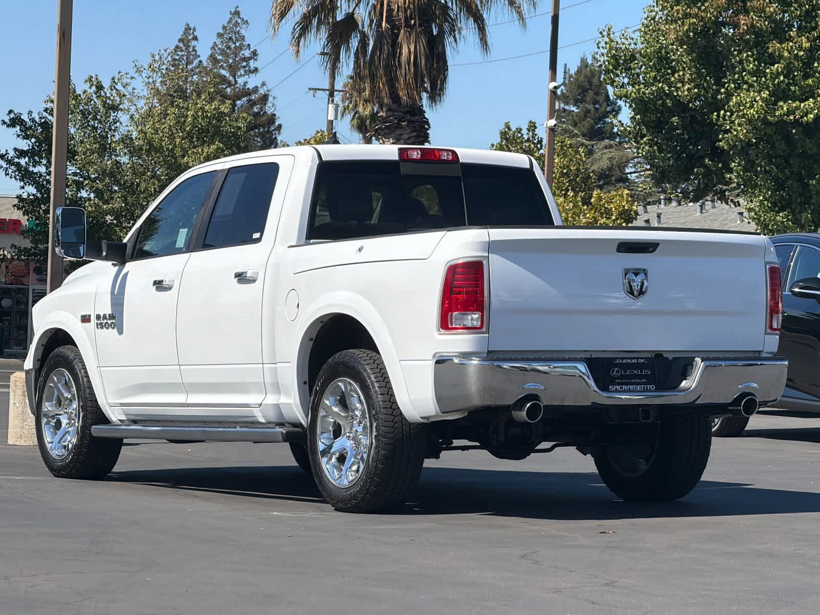 Used 2015 RAM 1500 Laramie AWD/4WD image 7
