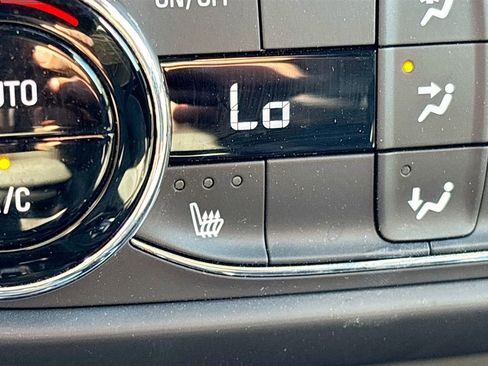 Used 2023 Chevrolet TrailBlazer RS w/ Convenience Package image 30