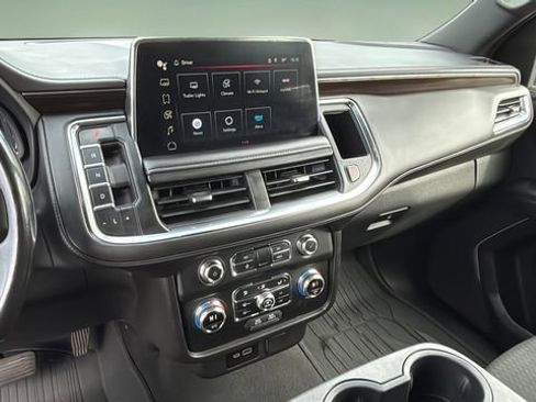 Used 2022 GMC Yukon SLE w/ Gmc Pro Safety Plus Package image 24