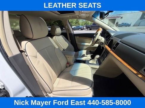 Used 2012 Lincoln MKZ FWD image 24