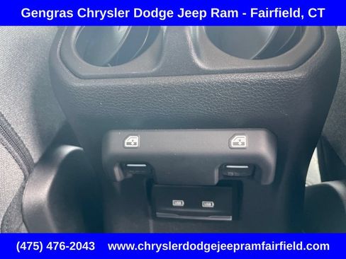 Certified 2025 Jeep Wrangler Unlimited Sahara AWD/4WD image 27