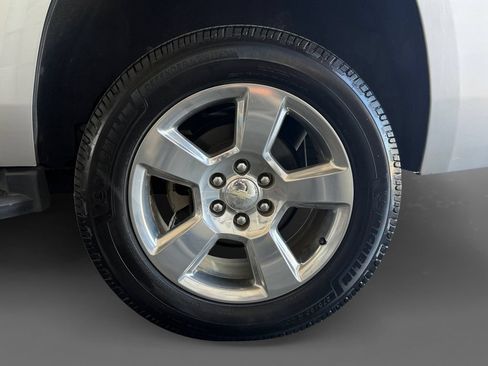 Used 2019 Chevrolet Tahoe LT RWD image 16