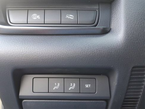 Used 2025 MAZDA CX-30 Carbon image 18