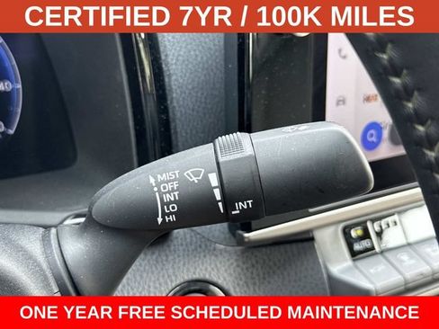 Used 2025 Toyota Camry XLE FWD image 25