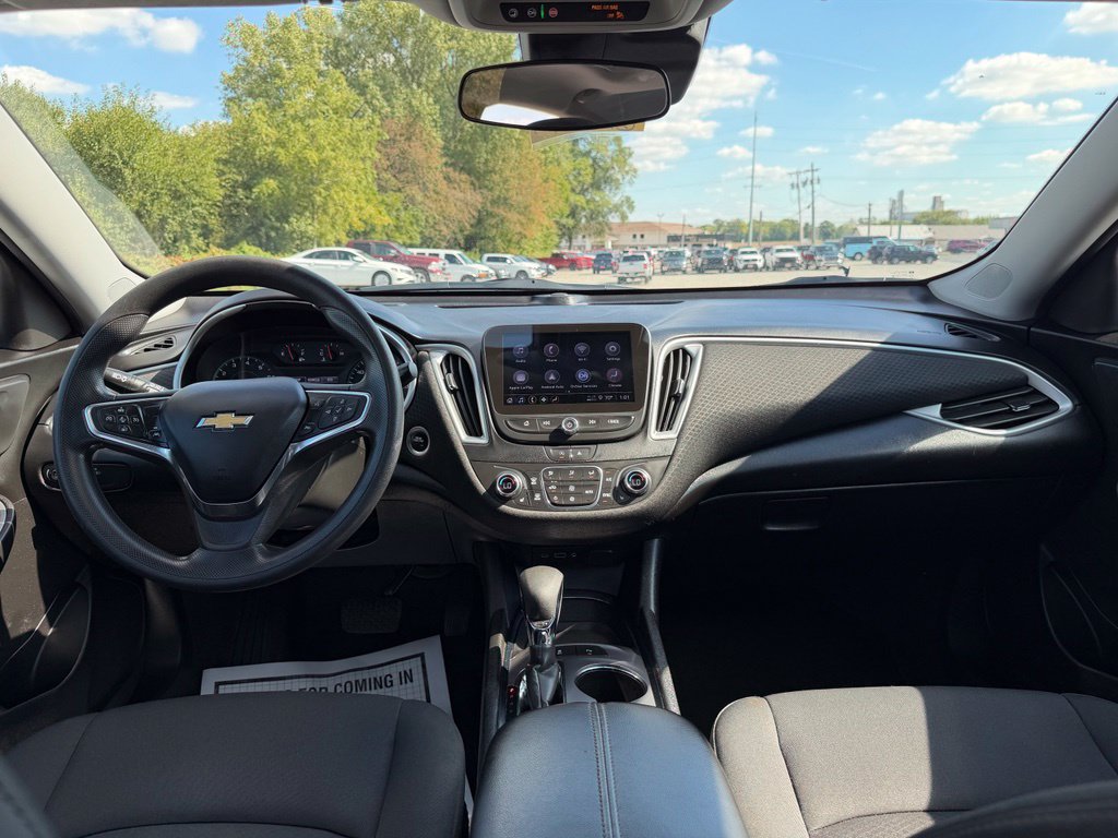 Used 2024 Chevrolet Malibu LT FWD image 16