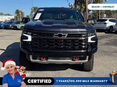 Used 2022 Chevrolet Silverado 1500 ZR2 w/ Technology Package image 3