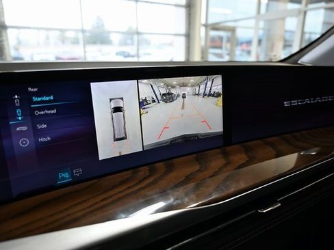 Used 2025 Cadillac Escalade ESV Sport Platinum w/ LPO, Floor Liner Package image 21