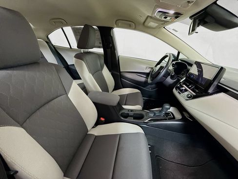 Certified 2025 Toyota Corolla LE w/ Convenience Package FWD image 26
