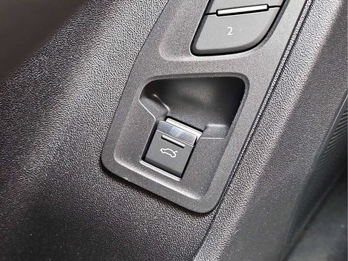 New 2026 Audi Q3 quattro 2.0T AWD/4WD image 11