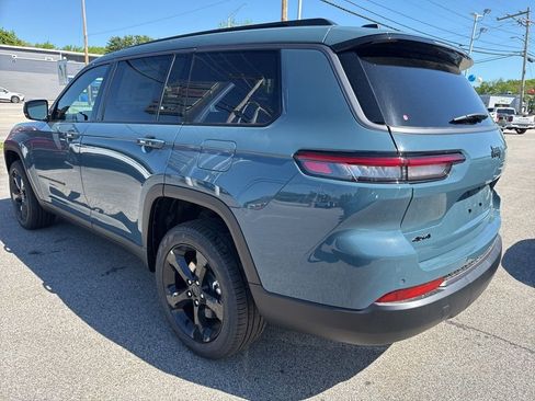 New 2026 Jeep Grand Cherokee L Limited AWD/4WD image 3