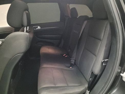 Used 2019 Jeep Grand Cherokee Laredo w/ 18" Wheel & 8.4" Radio Group AWD/4WD image 18