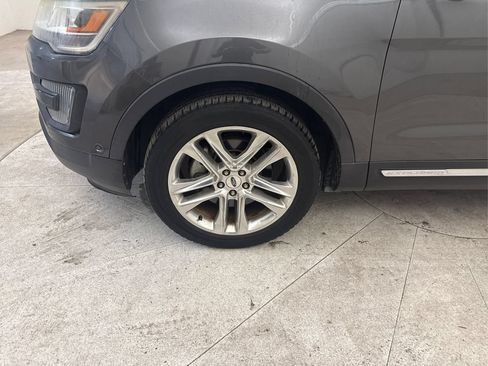 Used 2016 Ford Explorer Limited w/ Equipment Group 301A FWD image 18