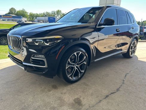 Used 2021 BMW X5 sDrive40i w/ Premium Package RWD image 4