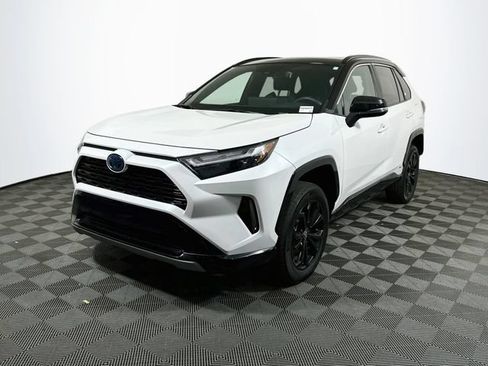Certified 2023 Toyota RAV4 XSE w/ XSE Grade Weather Package AWD/4WD image 4