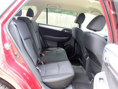 Used 2015 Subaru Outback 2.5i Premium AWD/4WD image 33