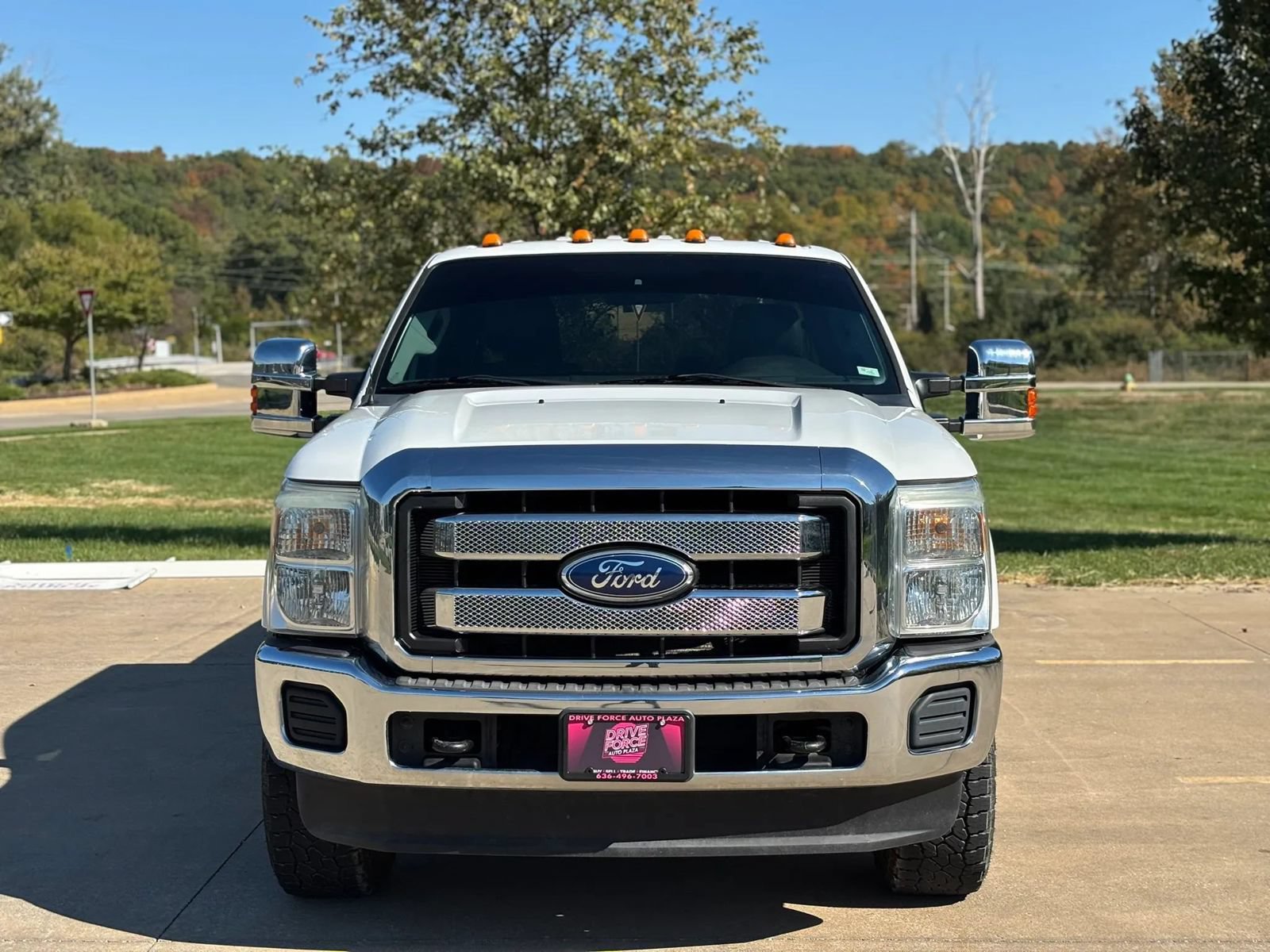 Used 2011 Ford F250 XL w/ PWR Equipment Group AWD/4WD image 2