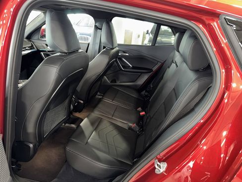Used 2024 BMW X2 xDrive28i AWD/4WD image 14