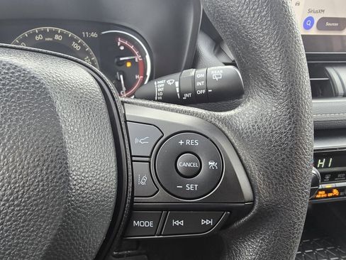 Certified 2025 Toyota RAV4 XLE image 21