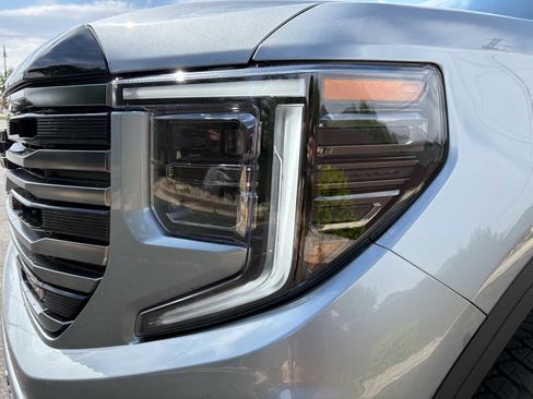 Used 2025 GMC Sierra 1500 AT4 w/ AT4 Premium Package AWD/4WD image 16