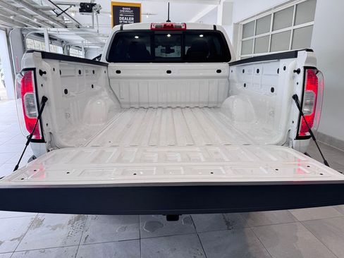 Certified 2022 GMC Canyon Elevation w/ Elevation Premium Package AWD/4WD image 9
