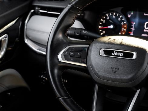 Used 2022 Jeep Compass Limited image 26