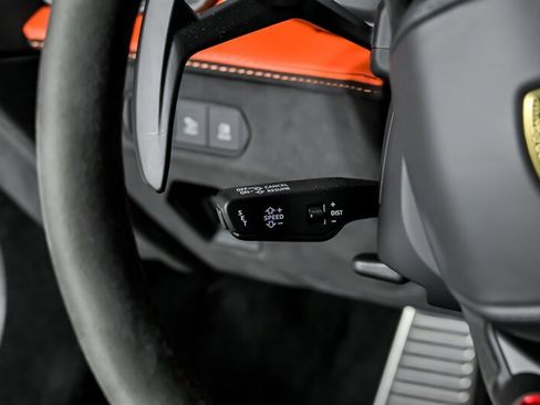 Used 2024 Lamborghini Revuelto AWD/4WD image 30