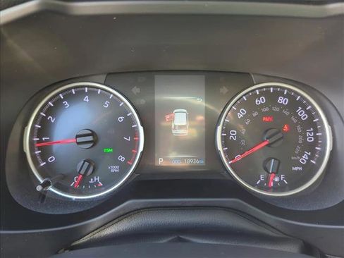 Certified 2022 Toyota RAV4 XLE image 18