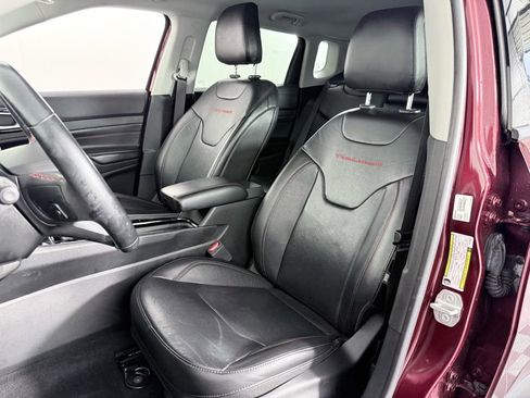 Used 2022 Jeep Compass Trailhawk w/ Trailhawk Elite Group image 11