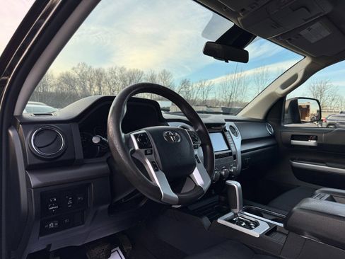 Used 2019 Toyota Tundra 4x4 Double Cab image 14