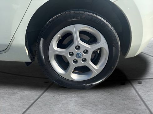 Used 2012 Nissan Leaf SV FWD image 29