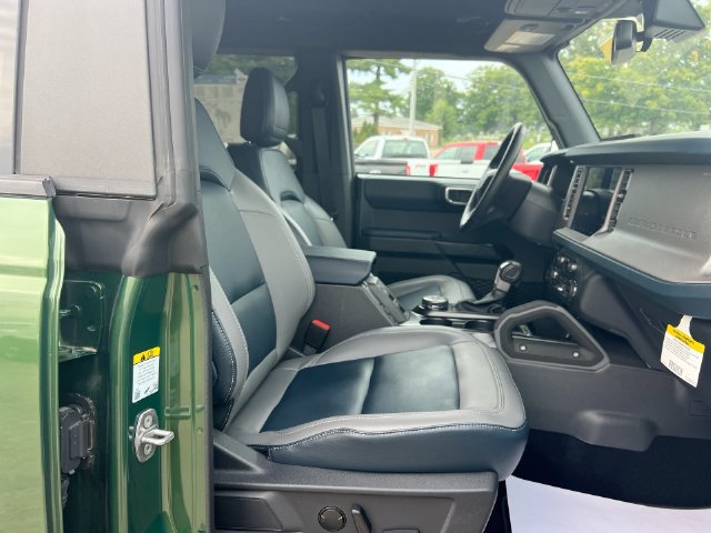 New 2024 Ford Bronco Outer Banks w/ Sasquatch Package AWD/4WD image 34