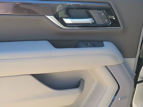 New 2026 GMC Yukon XL Elevation image 48