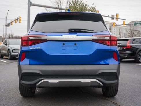 Used 2023 Kia Seltos LX image 6