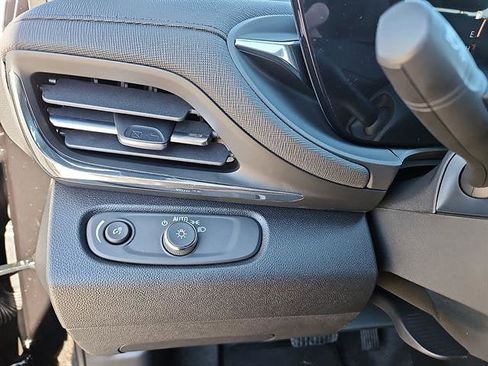 New 2026 Buick Envista Preferred image 15