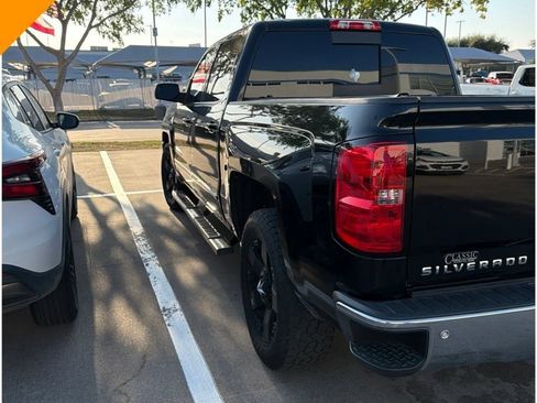 Used 2017 Chevrolet Silverado 1500 LT w/ All Star Edition RWD image 13
