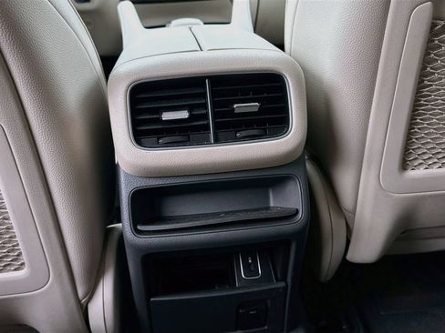 Certified 2020 Mercedes-Benz GLE 350 4MATIC image 26