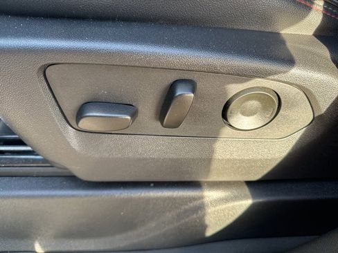 Used 2025 Chevrolet Tahoe RST w/ Comfort Package image 18