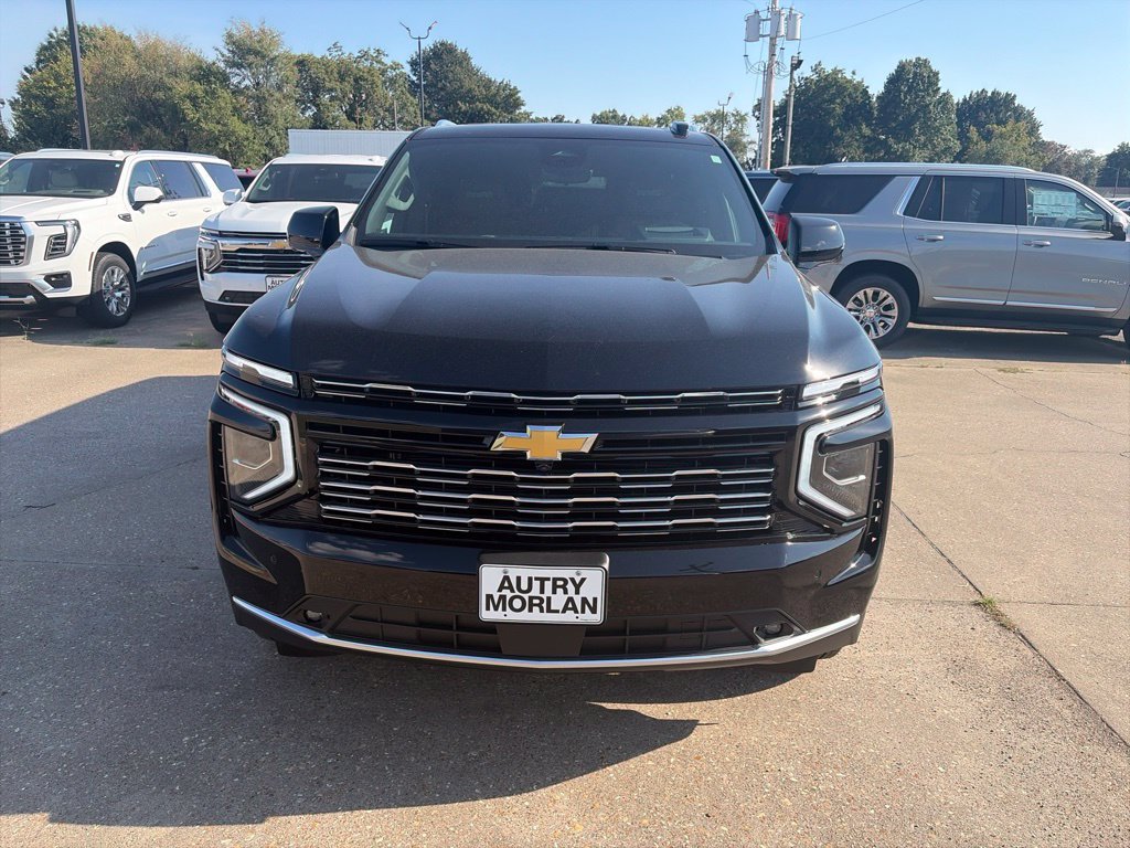 New 2026 Chevrolet Suburban High Country AWD/4WD image 9