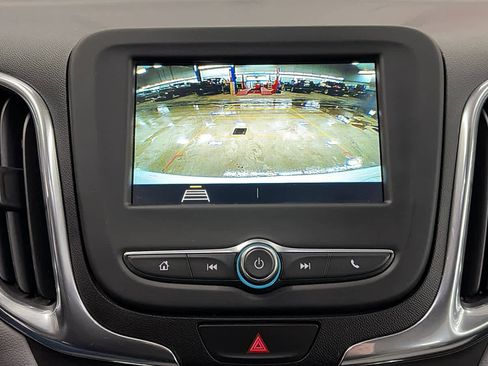 Used 2019 Chevrolet Equinox LS image 16